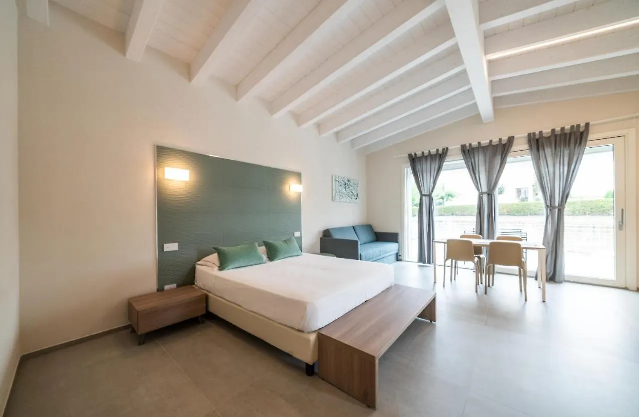 ** Affittacamere Hotel A casa di Sabina Desenzano del Garda Italia